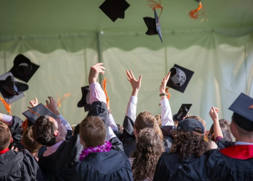 Bakalaureusepliiatsid ja kooli edendamine