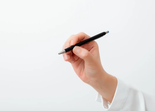 Graveeritud ja trükitud pliiatsite võrdlus - kumba valida oma ettevõtte jaoks?