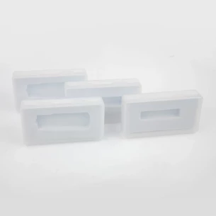 Plastikust mälupulga kast