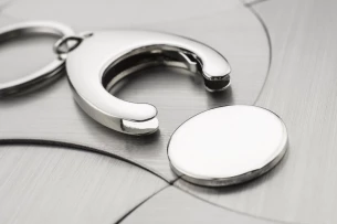 2-in-1 TOKEN võtmehoidja